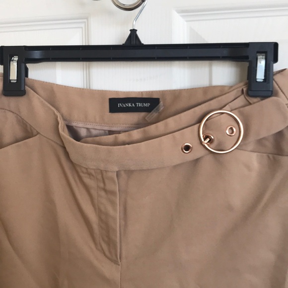 Ivanka Trump beige trousers - Picture 2 of 6